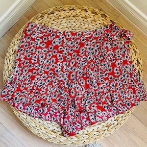 Zara daisy print short